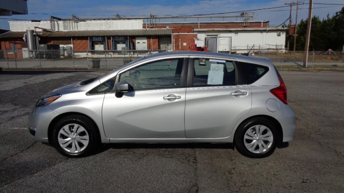 2017 SILVER /BLACK Nissan Versa Note SV (3N1CE2CP8HL) with an 1.6L L4 DOHC 16V engine, CVT transmission, located at 2812 White Horse Road, Greenville, SC, 29611, (864) 269-1711, 34.808655, -82.434776 - 1.6 LITER 4 CYLINDER ENGINE,15 INCH WHEELS,ANTI LOCK BRAKES,ANTI THEFT SYSTEM,TILT STEERING,A/C,DUAL AIRBAGS,FRONT SIDE AIRBAGS,BODY COLOR BUMPERS,MIRRORS,AND DOOR HANDLES,CRUISE CONTROL,USB/AUX OUTLET,VANITY MIRRORS,TRACTION CONTROL,POWER MIRRORS AND DOOR LOCKS,REAR WIPER/WASHER,REAR DEFOGGER,MULTI - Photo #5