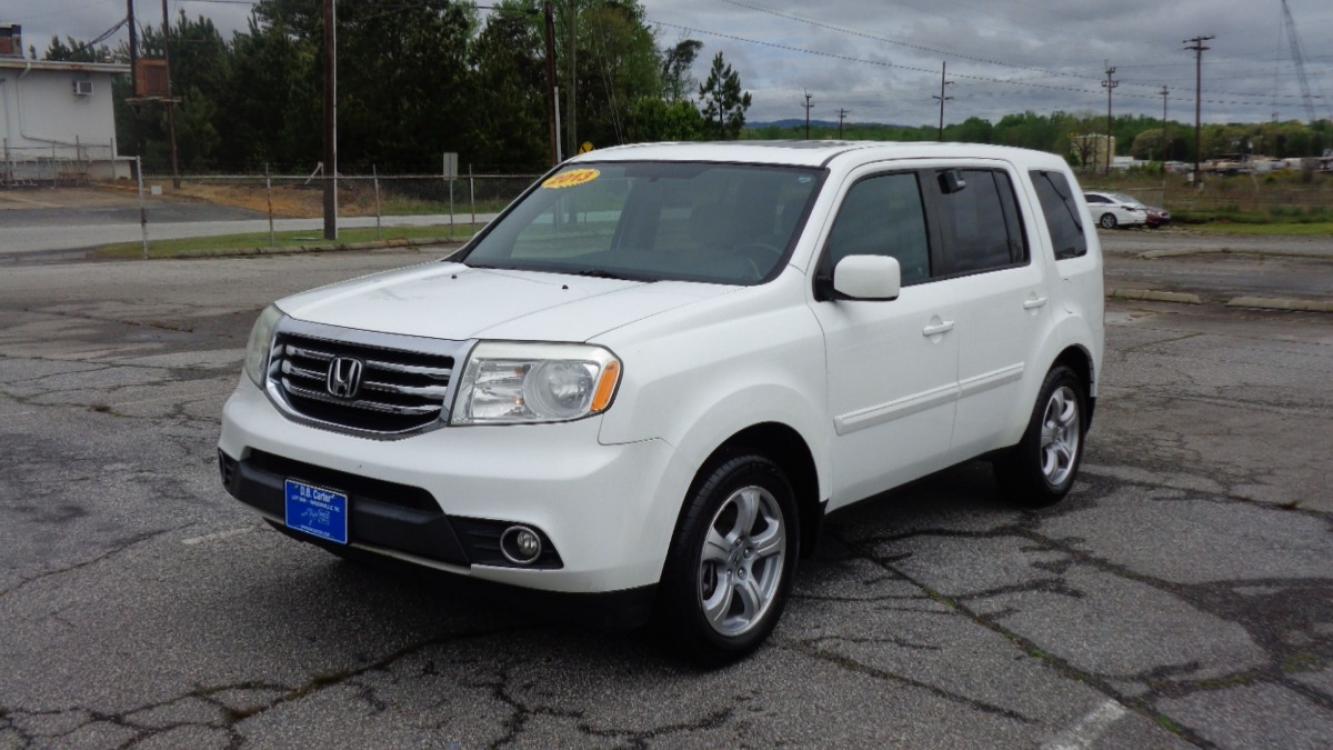 2013 WHITE /GRAY Honda Pilot EX-L 2WD 5-Spd AT (5FNYF3H53DB) with an 3.5L V6 SOHC 24V engine, 5-Speed Automatic transmission, located at 2812 White Horse Road, Greenville, SC, 29611, (864) 269-1711, 34.808655, -82.434776 - Photo #0